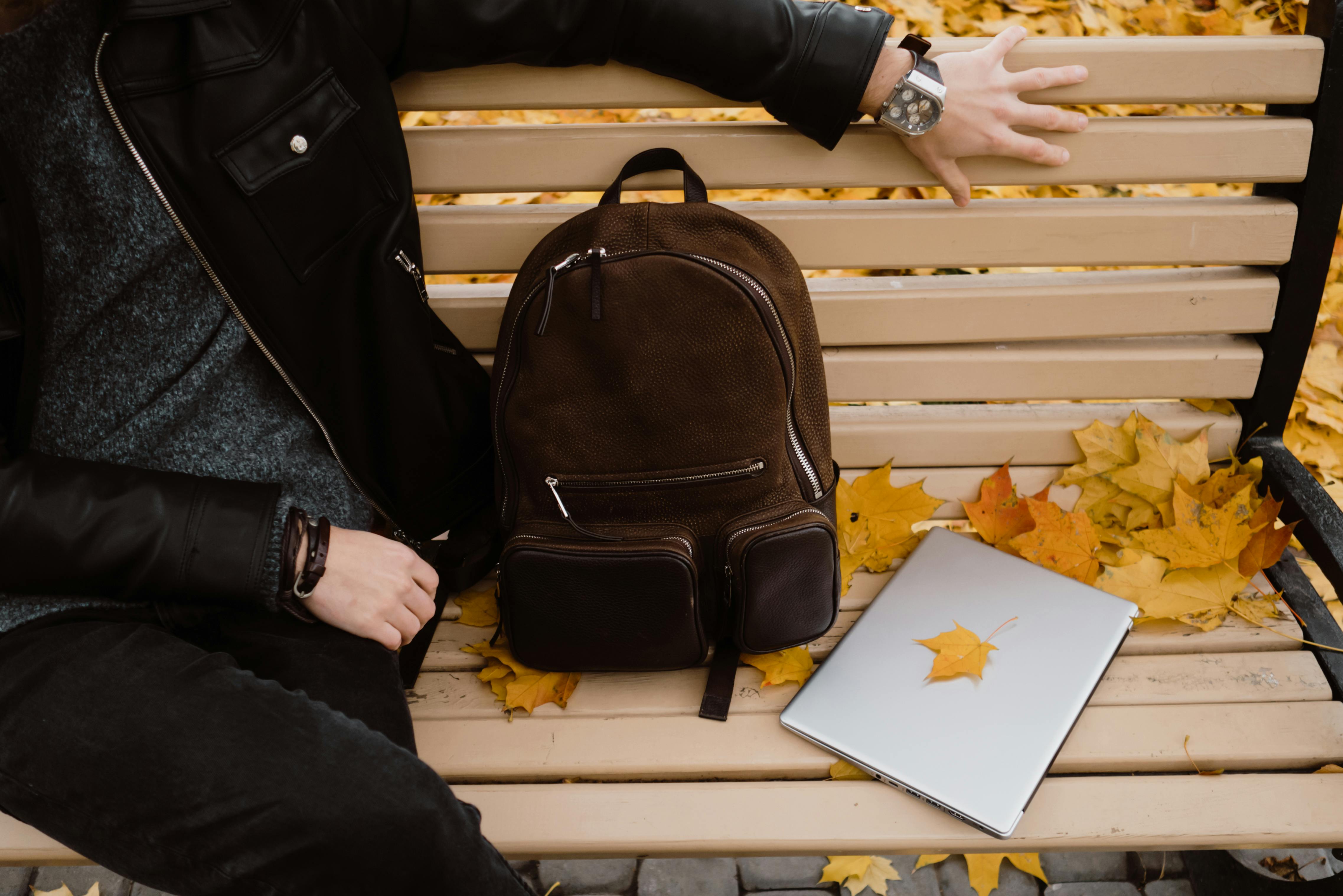 Fall Into Financial Freedom! Why Autumn Is the Perfect Time to Take Control of Your Budget 🍂